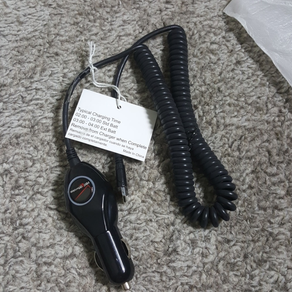 Vehicle Charger Verizon For IPOD, IPHONE, IPAD